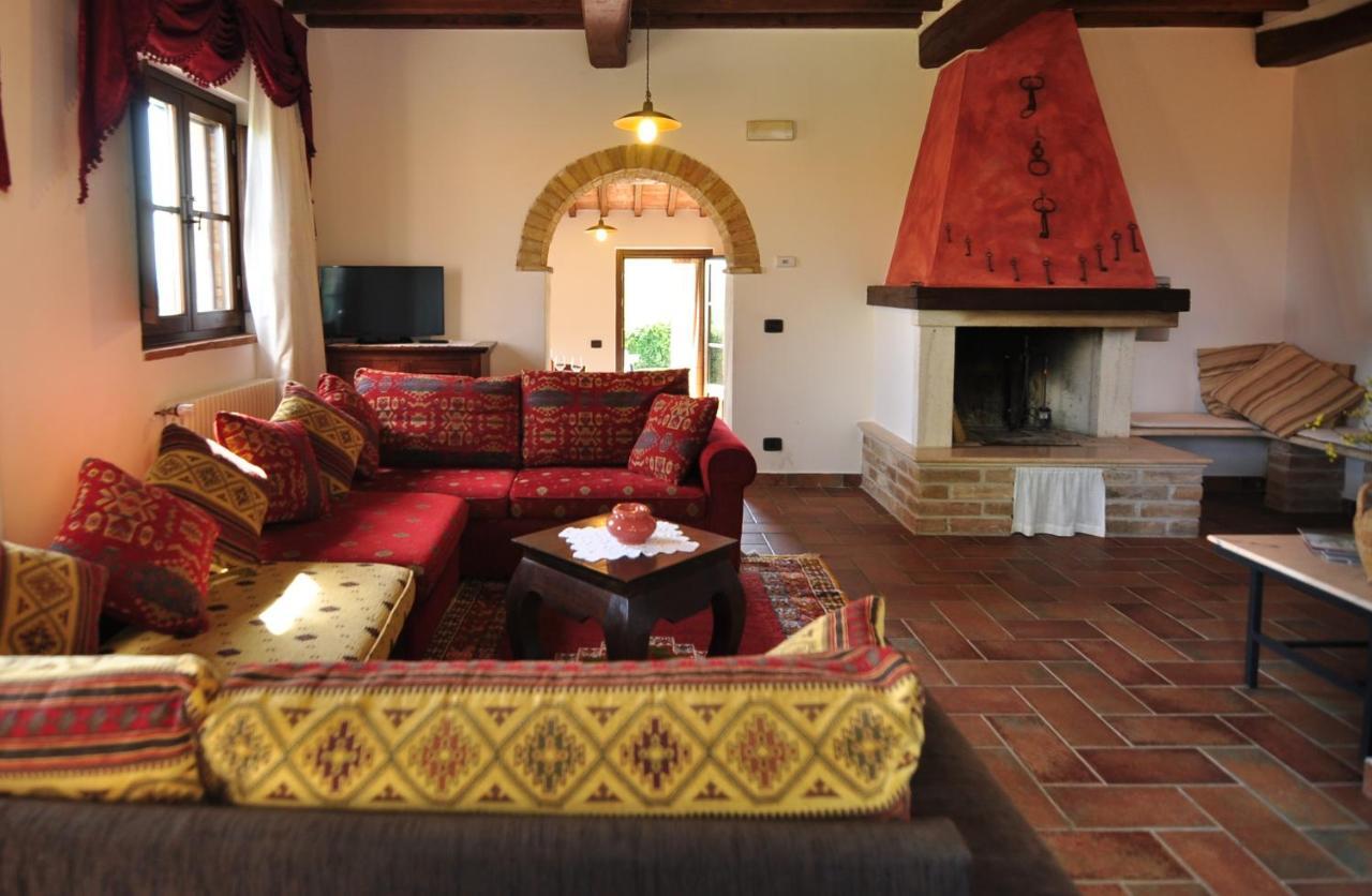 Agriturismo Podere Sertofano Barberino Val d'Elsa ภายนอก รูปภาพ